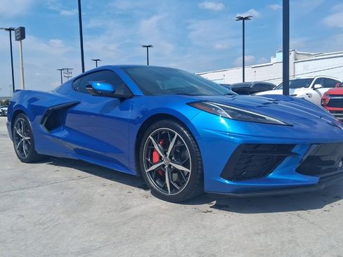 Used 2023 Chevrolet Corvette Stingray Coupe w/ Z51 Performance Package image 3