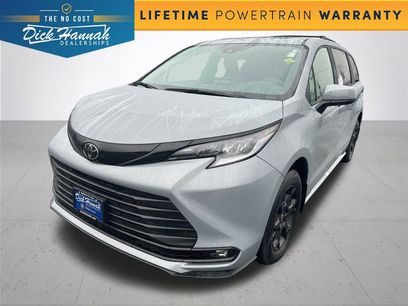 New 2026 Toyota Sienna XLE Woodland Edition