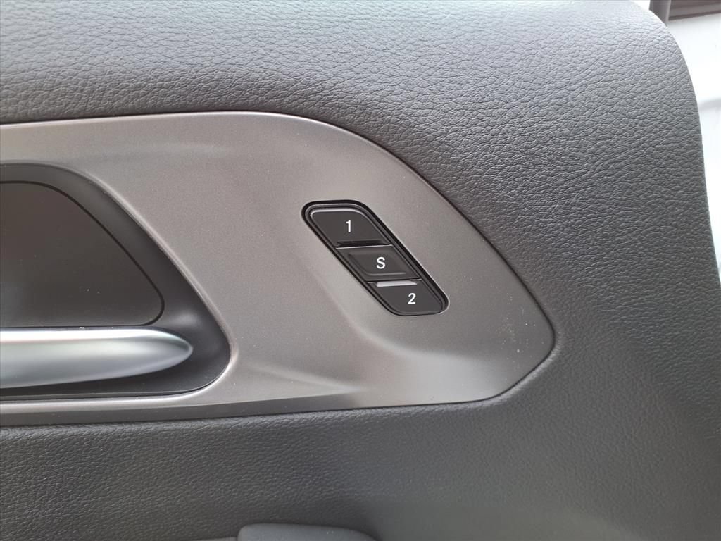 New 2026 Chrysler Pacifica Select w/ S Appearance Package FWD image 24