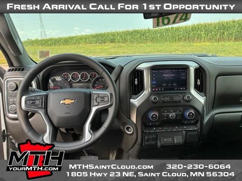 Used 2023 Chevrolet Silverado 3500 LT w/ Convenience Package AWD/4WD image 11