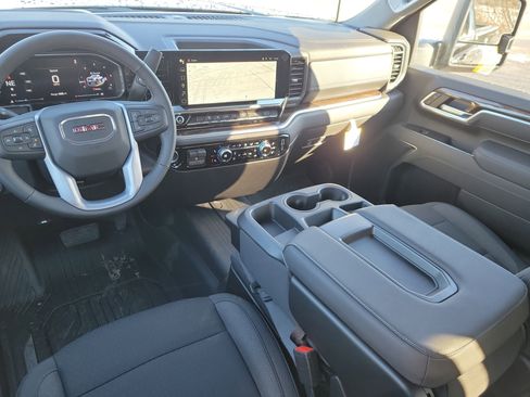 New 2026 GMC Sierra 3500 SLE image 19