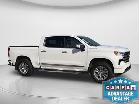Used 2022 Chevrolet Silverado 1500 High Country image 2