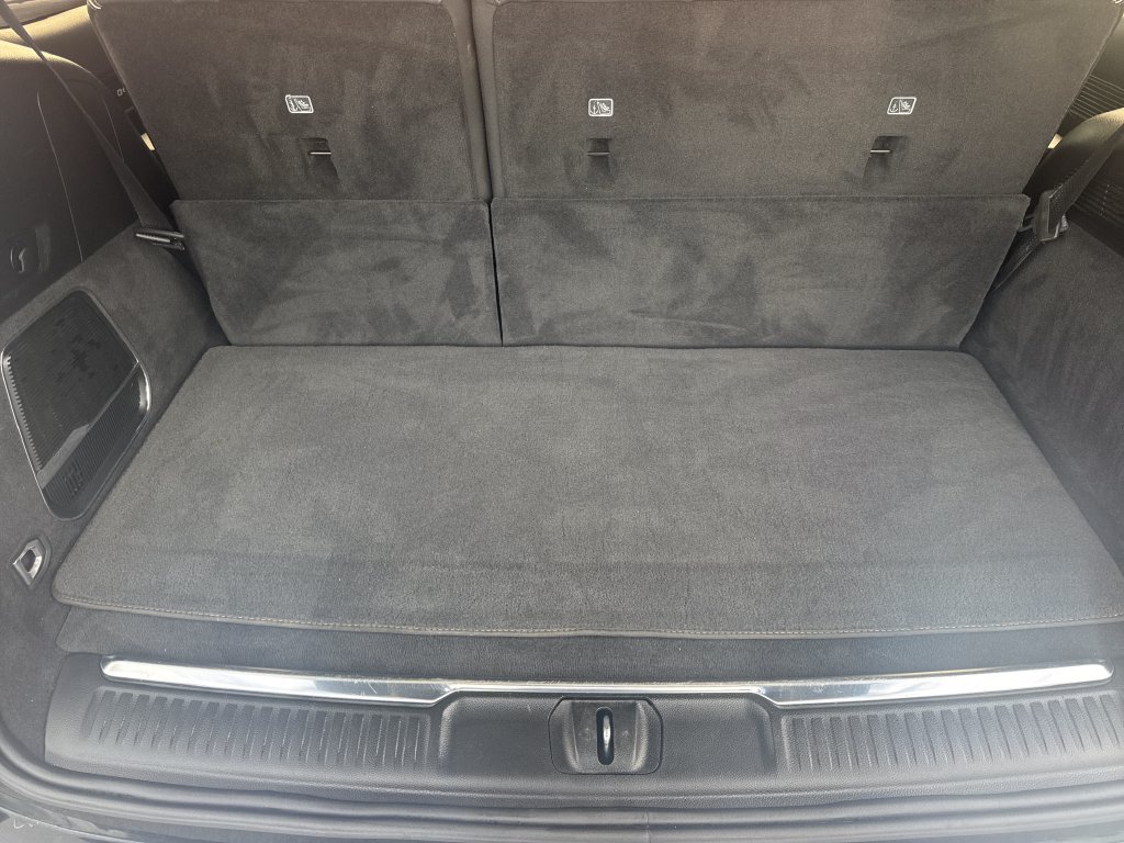 Used 2023 Jeep Grand Wagoneer Series III AWD/4WD image 18