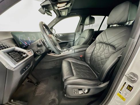 Used 2024 BMW X5 sDrive40i RWD image 13
