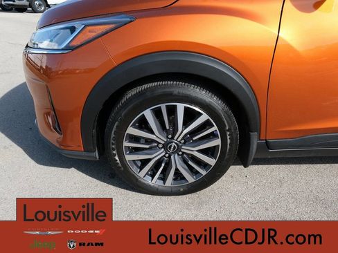 Used 2023 Nissan Kicks SV FWD image 13