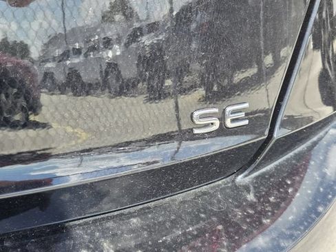 Used 2025 Volkswagen Jetta SE FWD image 5