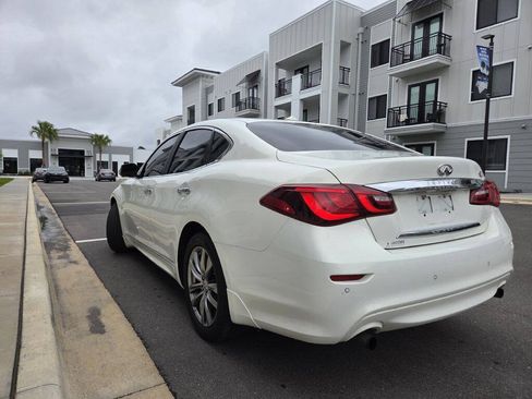 Used 2015 INFINITI Q70 3.7 RWD image 8