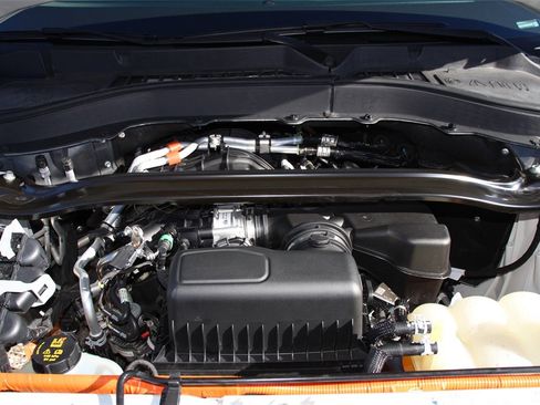 Certified 2021 Ford Explorer Limited w/ Hybrid Equipment Group 310A image 30