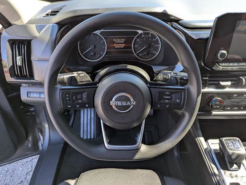 Used 2022 Nissan Pathfinder S AWD/4WD image 15