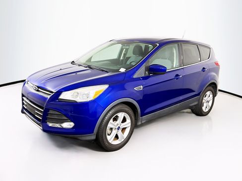 Used 2015 Ford Escape SE FWD image 3