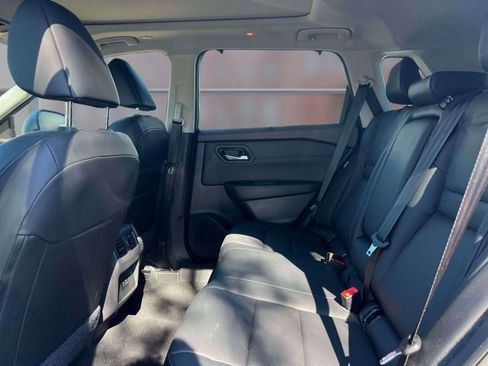 Certified 2023 Nissan Rogue SV w/ SV Premium B Package AWD/4WD image 9