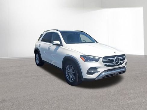Used 2025 Mercedes-Benz GLE 350 4MATIC image 2