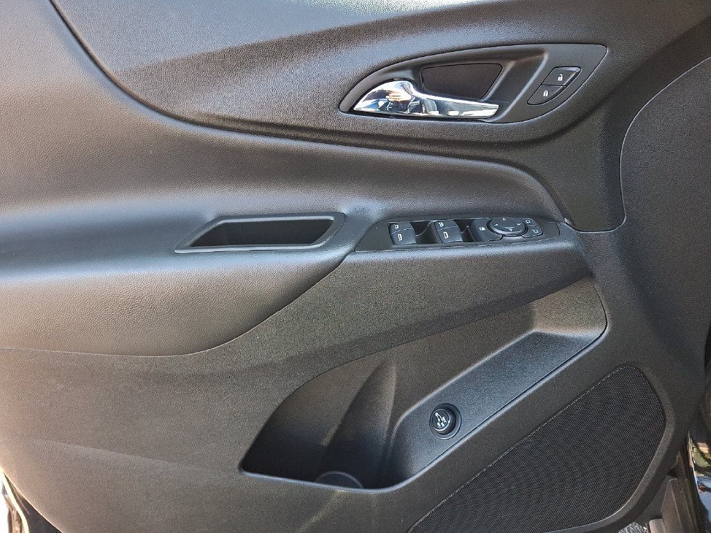 Certified 2024 Chevrolet Equinox LT FWD image 16