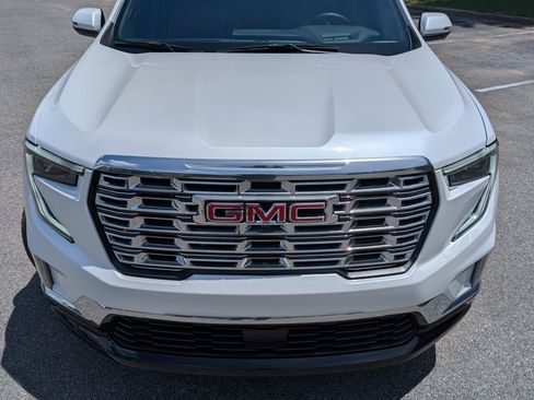 Used 2024 GMC Acadia Denali FWD image 12