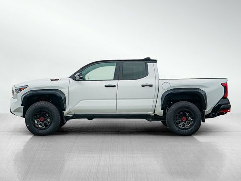 New 2024 Toyota Tacoma Limited image 5