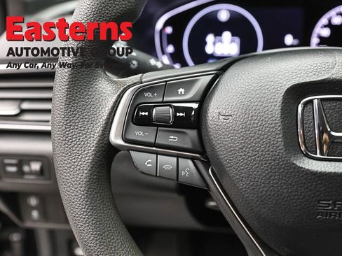 Used 2021 Honda Accord LX image 15