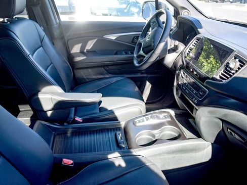 Used 2023 Honda Passport EX-L image 8