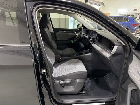 New 2026 Volkswagen Tiguan S AWD/4WD image 36