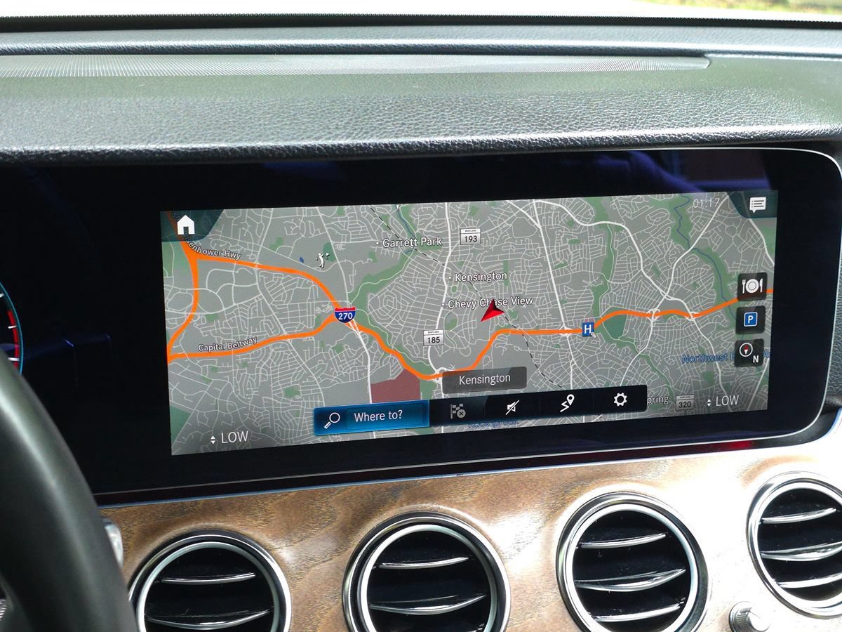 Used 2023 Mercedes-Benz E 350 4MATIC Sedan image 33