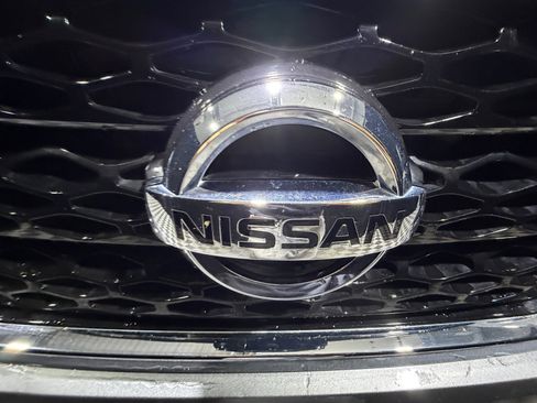 Used 2018 Nissan Armada SL w/ Moonroof Package image 23