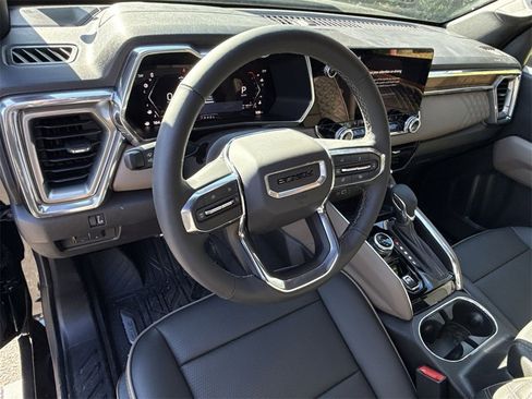 New 2026 GMC Canyon Denali w/ LPO, Denali Black Edition image 16