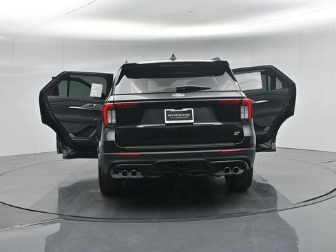 New 2026 Ford Explorer ST RWD image 34