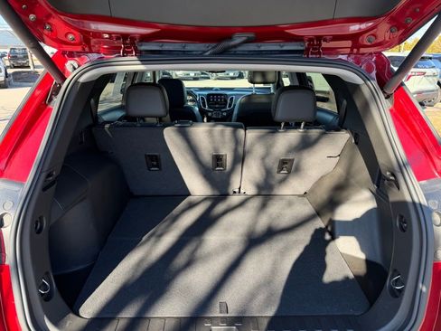 Used 2022 Chevrolet Equinox Premier image 19