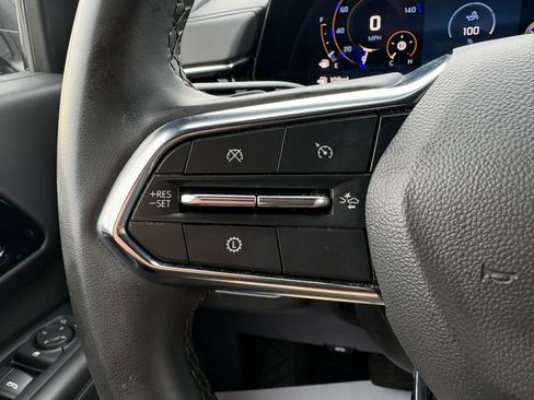 Used 2025 Chevrolet Tahoe LT RWD image 18