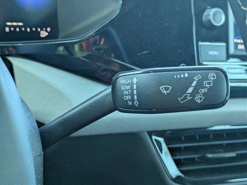 Used 2023 Volkswagen Taos S FWD image 8