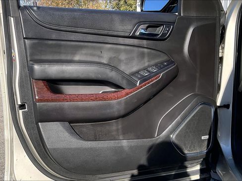 Used 2015 GMC Yukon XL SLE w/ Convenience Package image 21