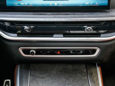 Used 2025 BMW X5 M60i image 14