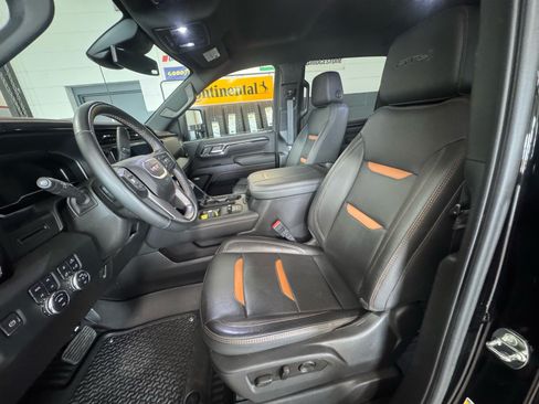 Certified 2024 GMC Sierra 2500 AT4 w/ AT4 Preferred Package AWD/4WD image 19
