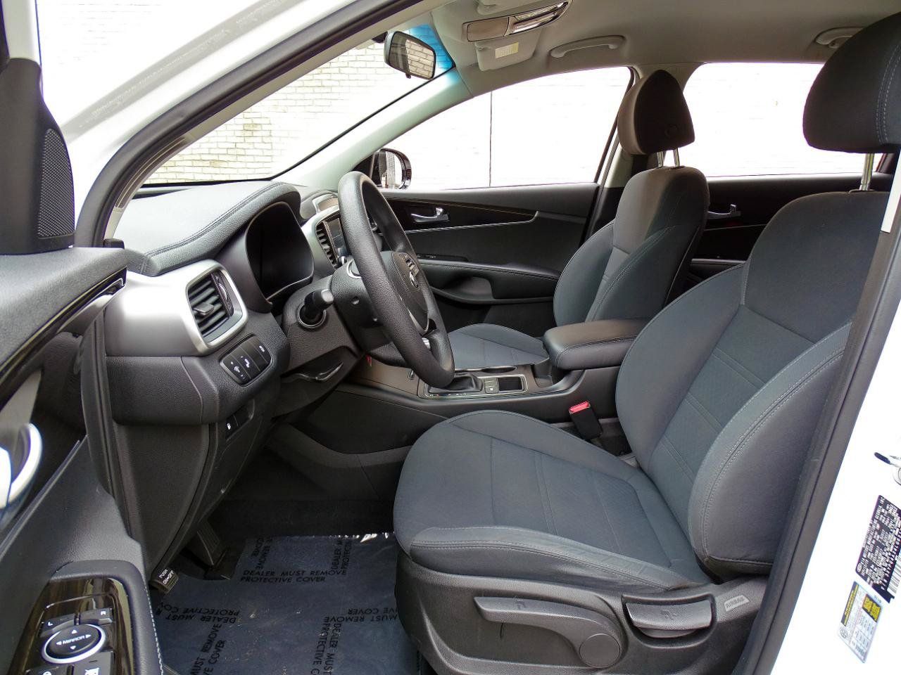 Used 2020 Kia Sorento LX FWD image 10