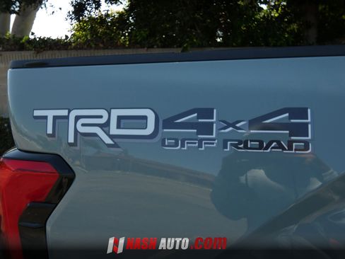 Used 2025 Toyota Tundra Limited w/ TRD Off-Road Package AWD/4WD image 83