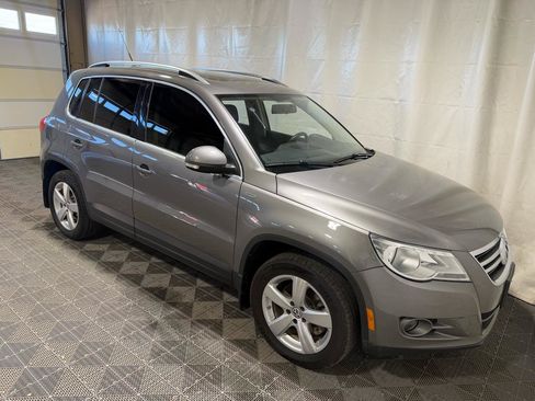 Used 2010 Volkswagen Tiguan Wolfsburg Edition AWD/4WD image 10