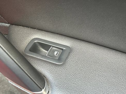 Used 2015 Volkswagen GTI S FWD image 22