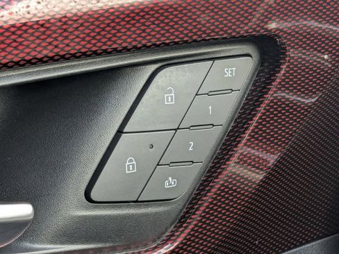 Certified 2024 Chevrolet Traverse RS FWD image 37