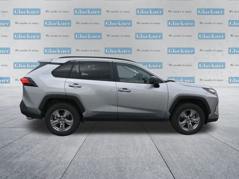 Used 2025 Toyota RAV4 LE image 4