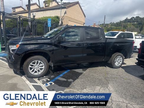 Used 2026 Chevrolet Silverado 1500 RST image 2