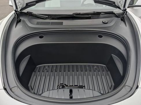 Used 2023 Tesla Model 3 Performance AWD/4WD image 10