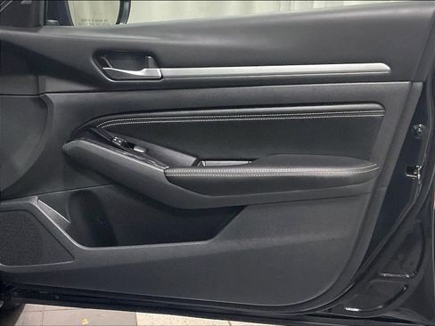 Certified 2023 Nissan Altima 2.5 SV w/ SV Premium Package image 12