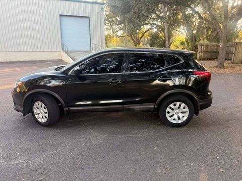 Used 2019 Nissan Rogue Sport S FWD image 8