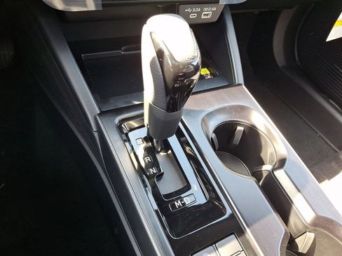 New 2026 Subaru Outback Limited AWD/4WD image 8