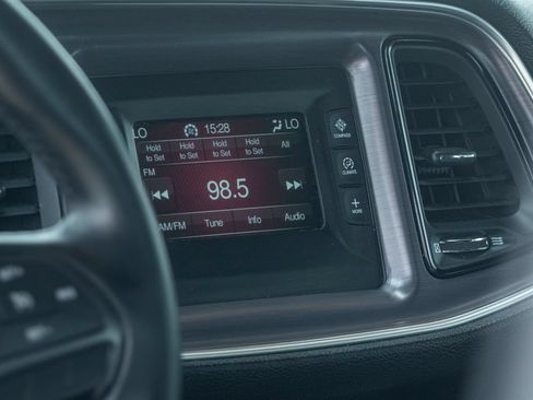 Used 2016 Dodge Challenger SXT RWD image 29
