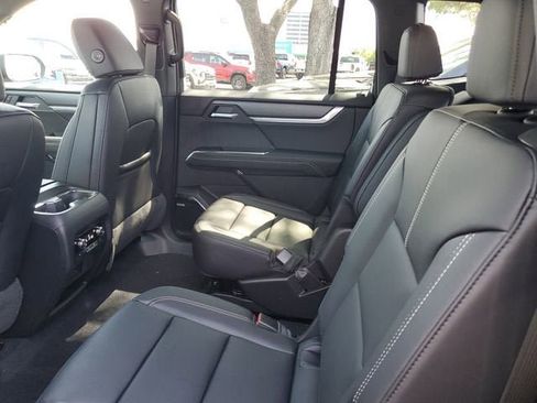 New 2026 GMC Acadia Elevation w/ Elevation Premium Package FWD image 11