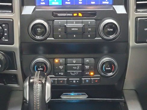 Used 2020 Ford F150 Platinum w/ Equipment Group 701A Luxury image 23