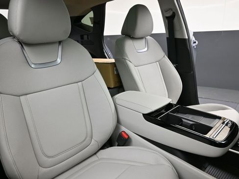 New 2026 Hyundai Tucson Limited image 15