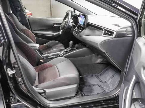 Certified 2024 Toyota Corolla SE image 18