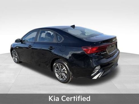 Used 2024 Kia Forte LXS image 3