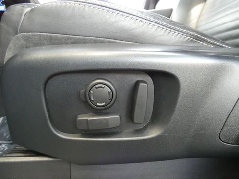 Used 2020 Land Rover Discovery HSE Luxury image 61